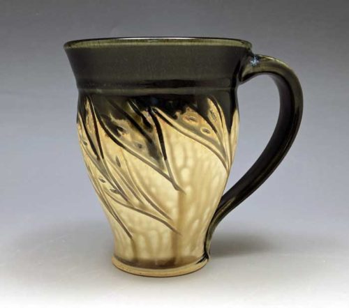 Carved Leaf Mug, Black and Tan